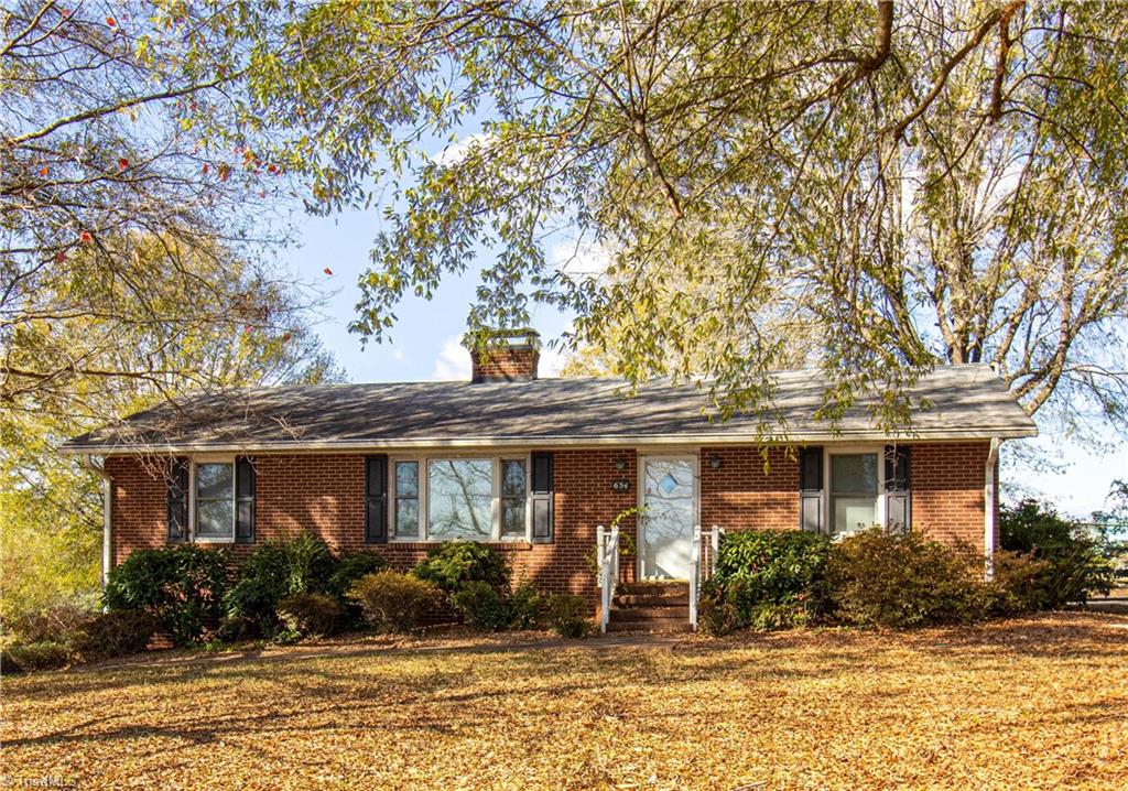 654 Meadowlark Drive
