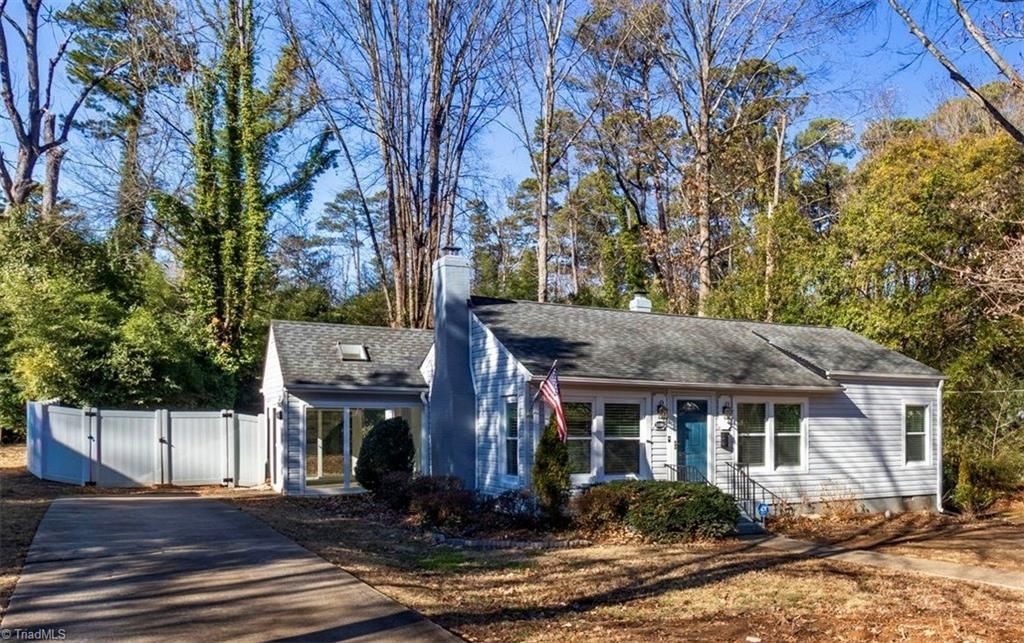 Photo of 2109 Cleburne Street, Greensboro, NC 27408 (MLS # 1206740)