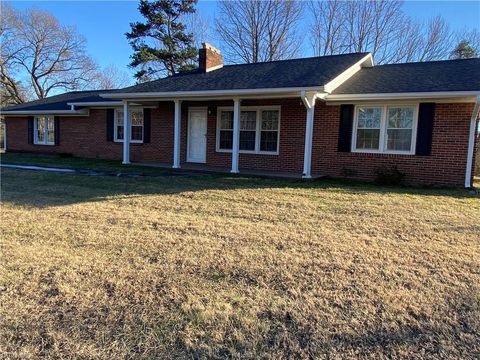 A home in Mount Airy