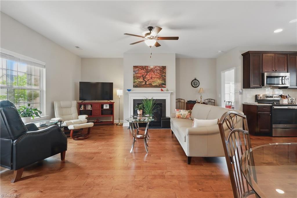 233 Hawks Nest Circle, Clemmons, North Carolina image 4