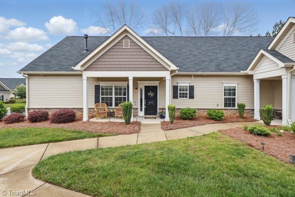 233 Hawks Nest Circle, Clemmons, North Carolina image 1