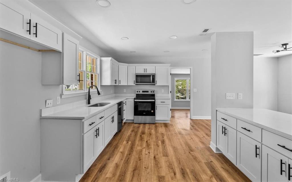 816 Elizabethan Drive, Greensboro, North Carolina image 14