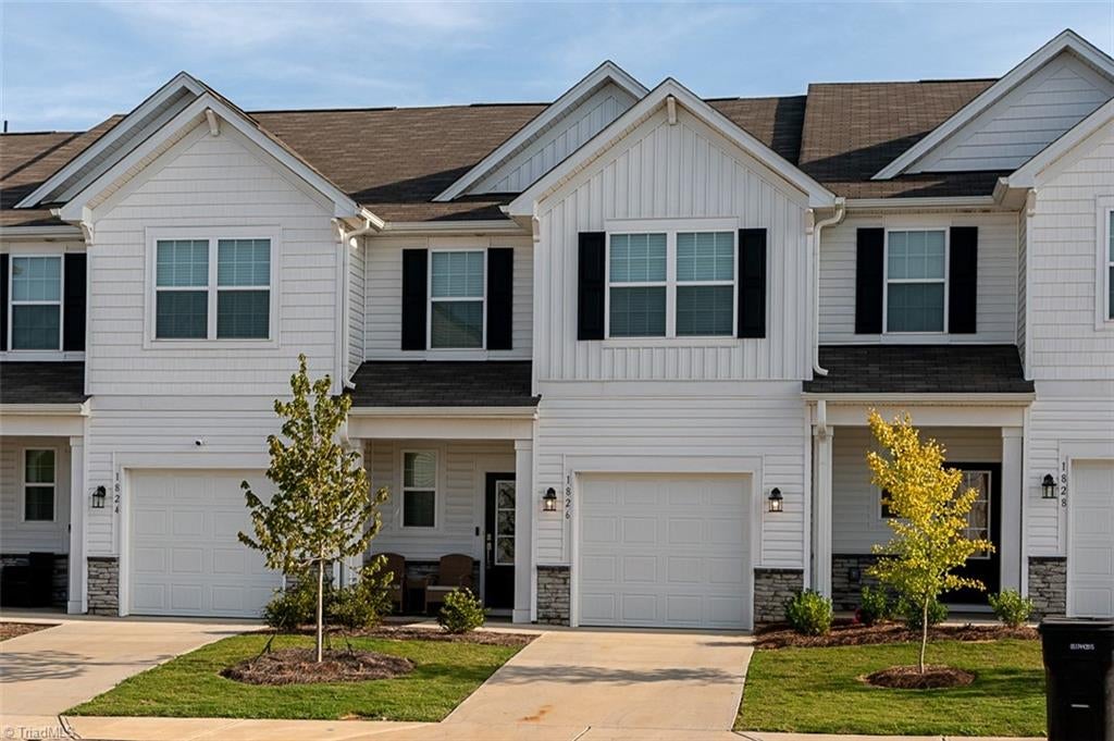 Photo of 1826 Pheasant Trace Circle, Kernersville, NC 27284 (MLS # 1236300)