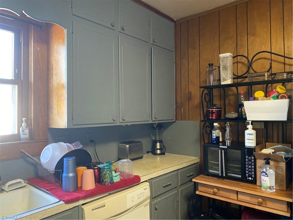 632 Lindsey Street, Reidsville, North Carolina image 3