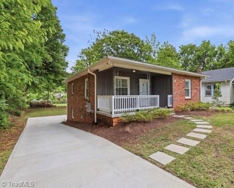 Homes For Sale - 504 4th Street<br/> High Point, NC 27260