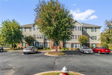 Photo of 3489 Forestdale Drive #1C, Burlington, NC 27215 (MLS # 1198751)