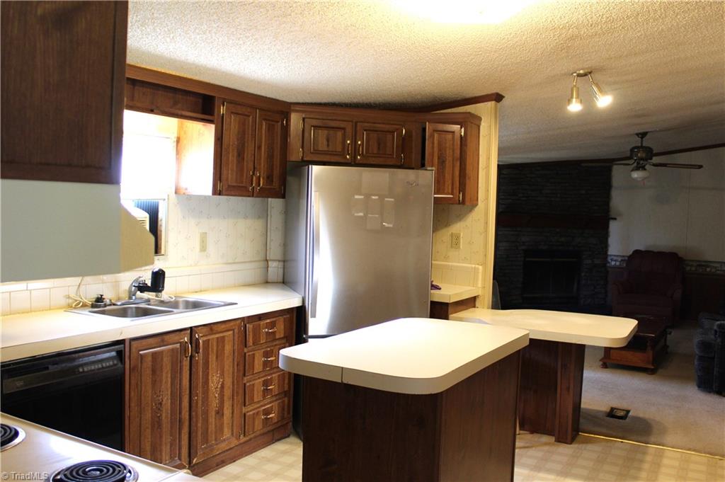 7885 Racine Road, Pleasant Garden, North Carolina image 3