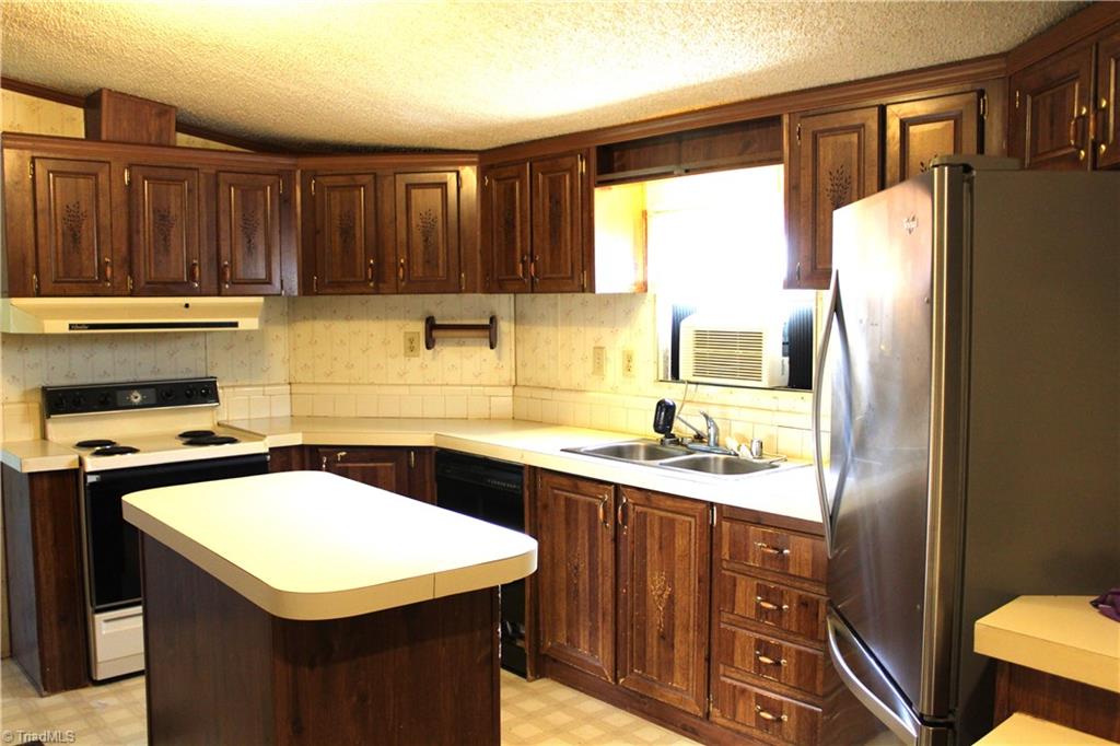 7885 Racine Road, Pleasant Garden, North Carolina image 4