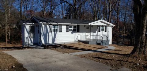 Homes For Rent - 1711 Alexsandria Road<br/> Greensboro, NC 27405