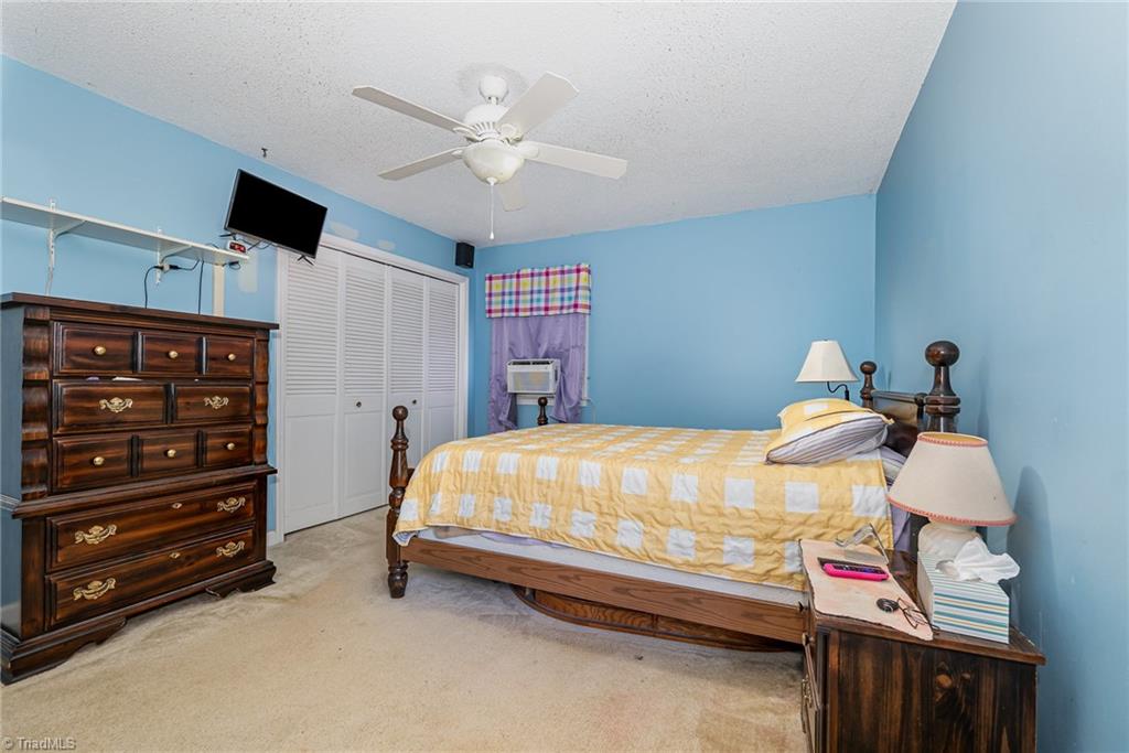 6215 Russwood Drive, Pleasant Garden, North Carolina image 16