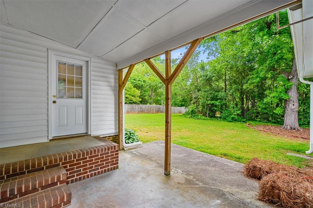 2204 Lane Road, Greensboro, North Carolina image 32