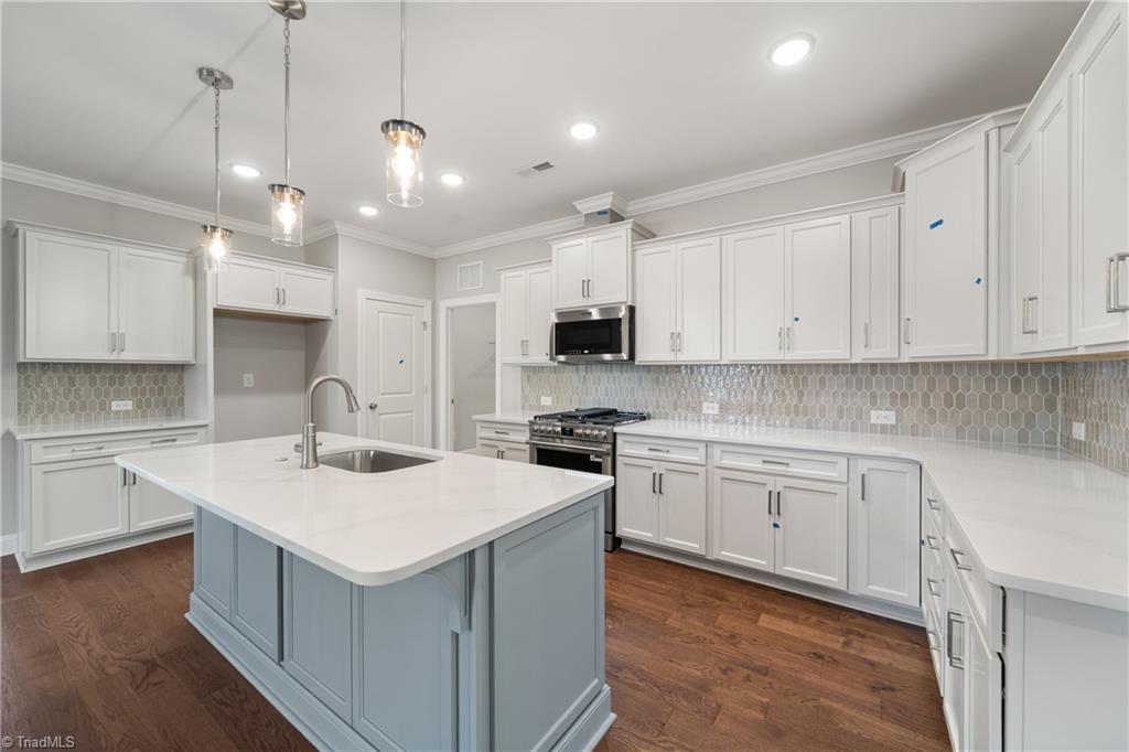 Winston-Salem, North Carolina 27106, United States, 3 Bedrooms Bedrooms, ,3 BathroomsBathrooms,Residential,Active,173494