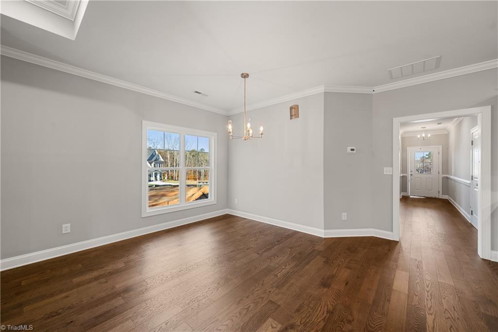 Winston-Salem, North Carolina 27106, United States, 3 Bedrooms Bedrooms, ,3 BathroomsBathrooms,Residential,Active,173494