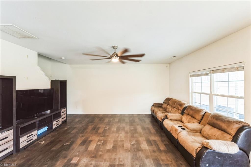 5 Stanwick Court, Browns Summit, North Carolina image 3