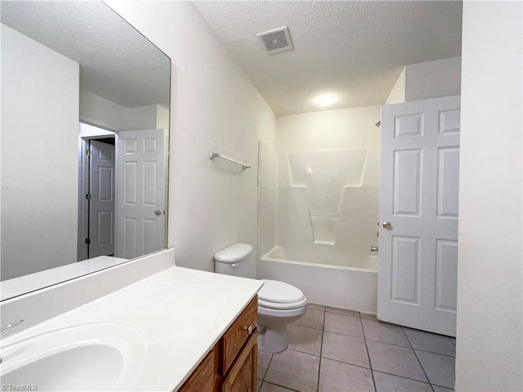 6321 Hibiscus Court, Whitsett, North Carolina image 16