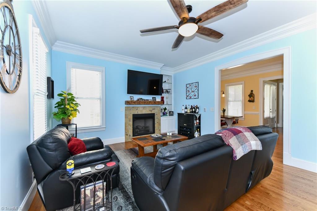 Photo 11 of 41 of 318 Gorrell Street townhome