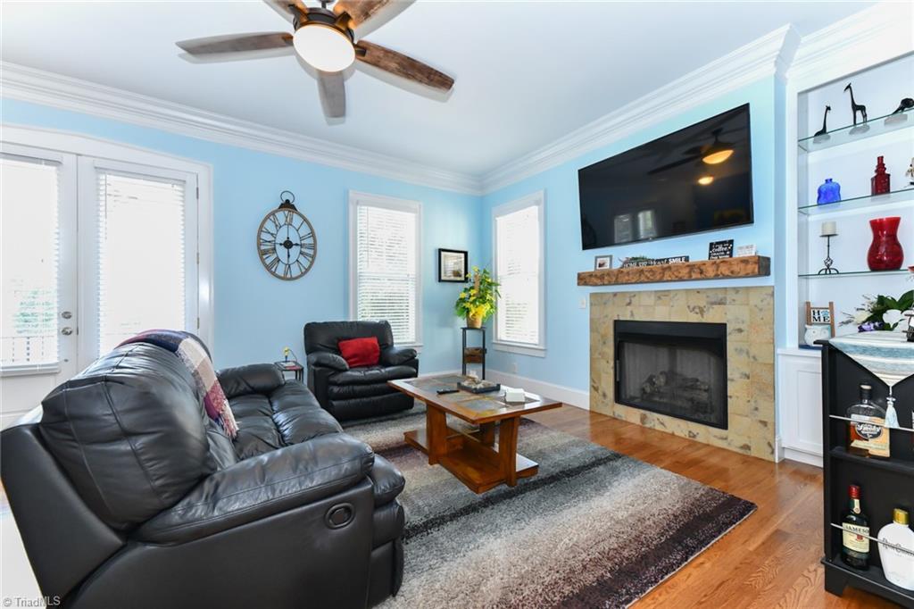 Photo 12 of 41 of 318 Gorrell Street townhome
