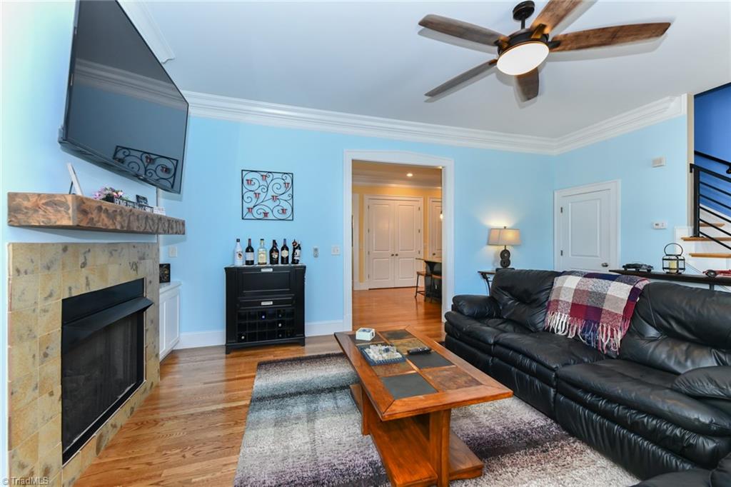 Photo 13 of 41 of 318 Gorrell Street townhome