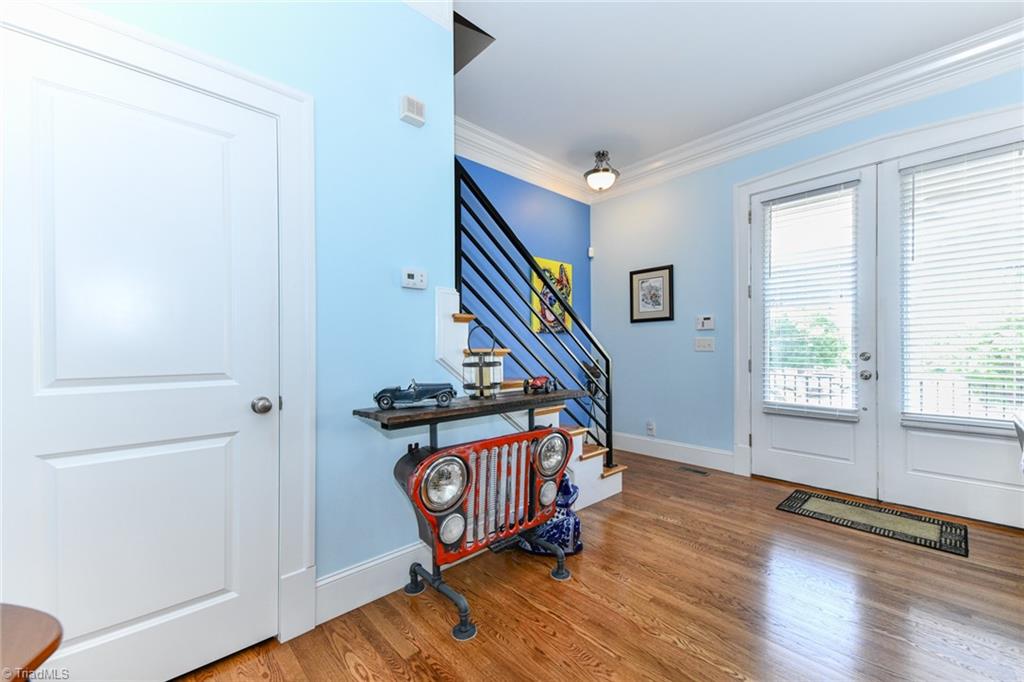 Photo 9 of 41 of 318 Gorrell Street townhome