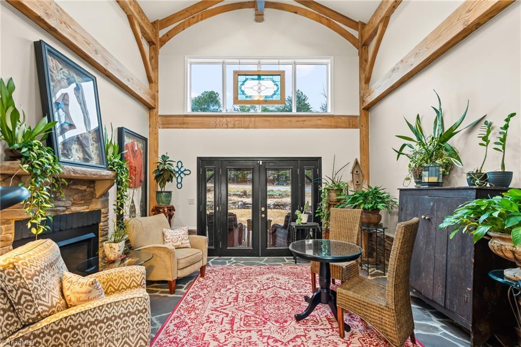 8905 Milestone Point