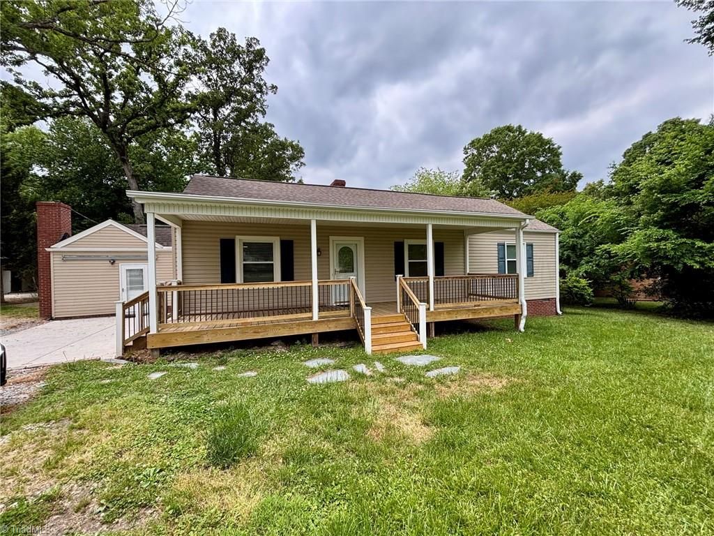 Photo of 3506 Groometown Road, Greensboro, NC 27407 (MLS # 1222315)