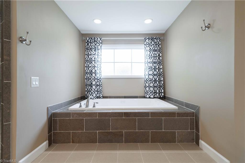 4424 Woodlark Court, Clemmons, North Carolina image 41