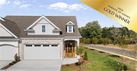 Townhouse For Sale - 1410 Longwood Village Court<br/> Forsyth County, Lewisville, NC 27023