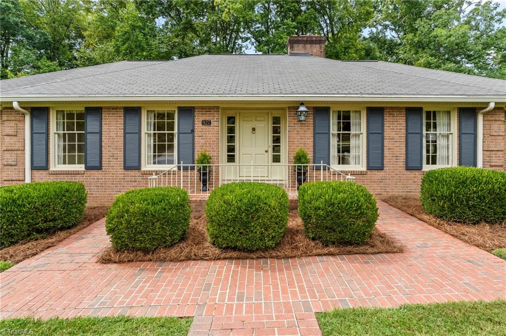 Photo of 927 Kingston Drive, High Point, NC 27262 (MLS # 1234998)