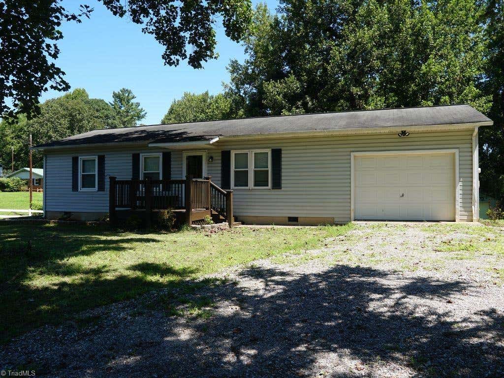Photo of 127 Mill Ridge Road, North Wilkesboro, NC 28659 (MLS # 1229778)