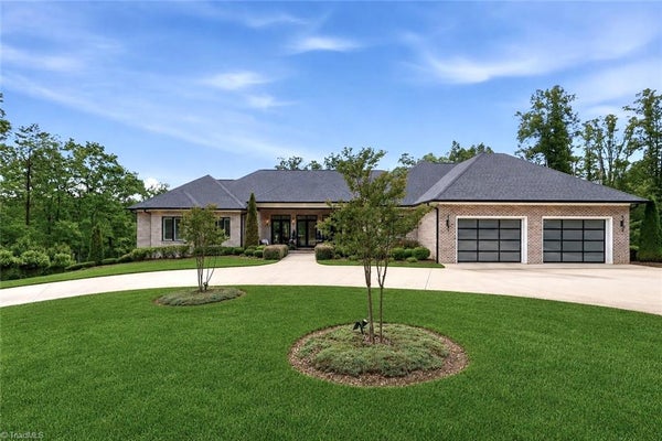 109 WYNCREST TER, MOUNT AIRY, NC 27030 - Image d9bfe42a018a104ed5bc53d4cc67c4e3/1536106032