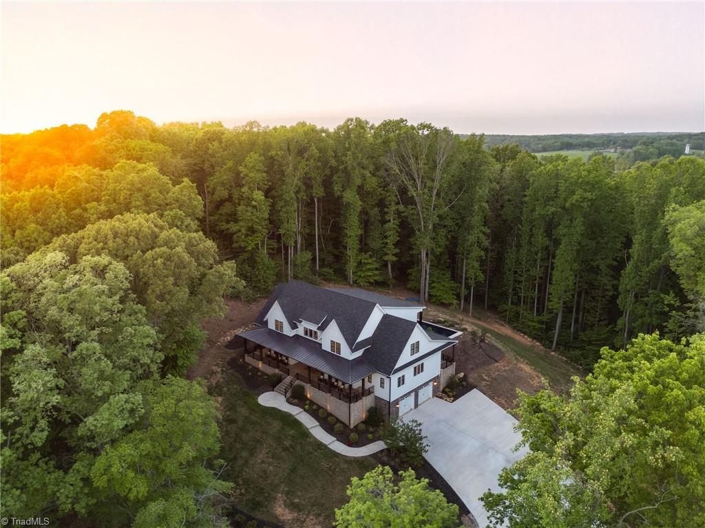 Photo of 1642 Pineview Road, Randleman, NC 27317 (MLS # 1216587)