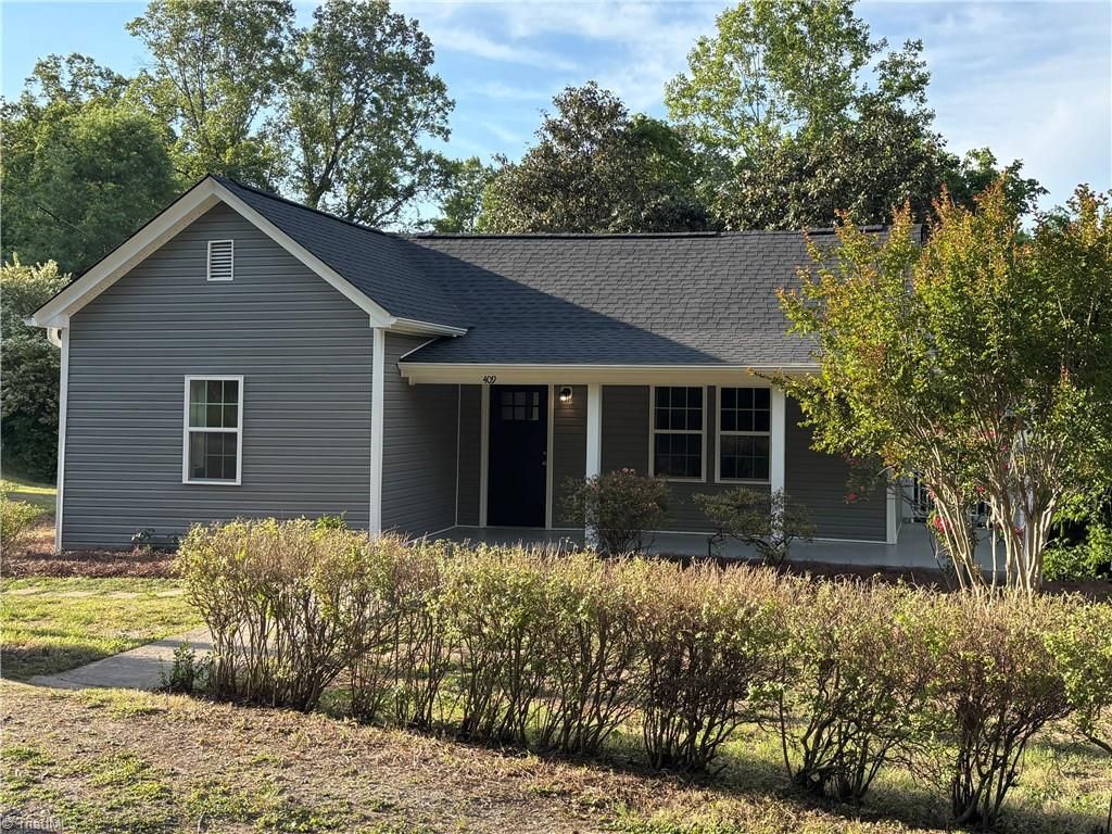 Photo of 409 Turner Street, Eden, NC 27288 (MLS # 1218753)