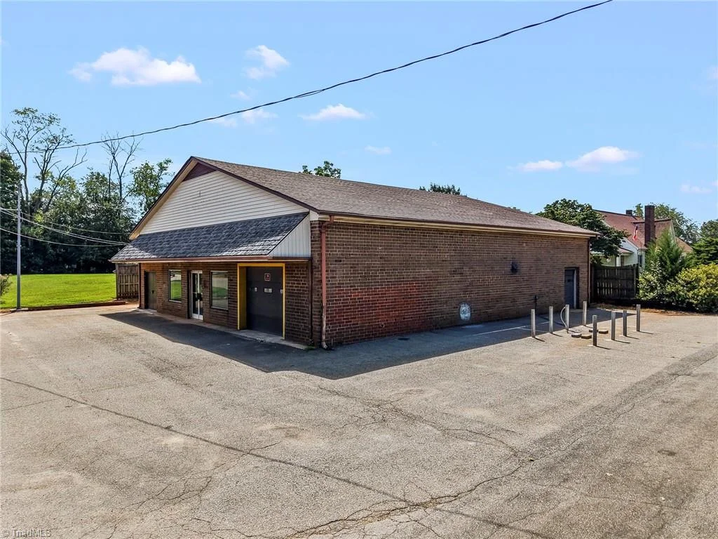 329 W Main Street, East Bend, NC, 27018