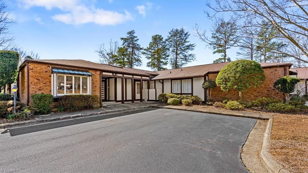 1101 Gatehouse Road, High Point, North Carolina image 2