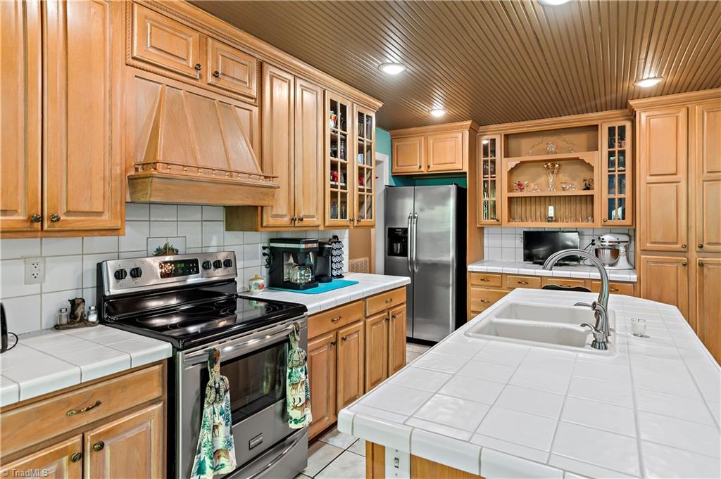 316 Twin Creeks Drive, Hays, North Carolina image 24