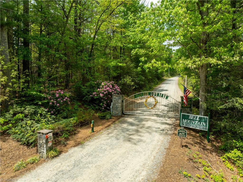 316 Twin Creeks Drive, Hays, North Carolina image 3