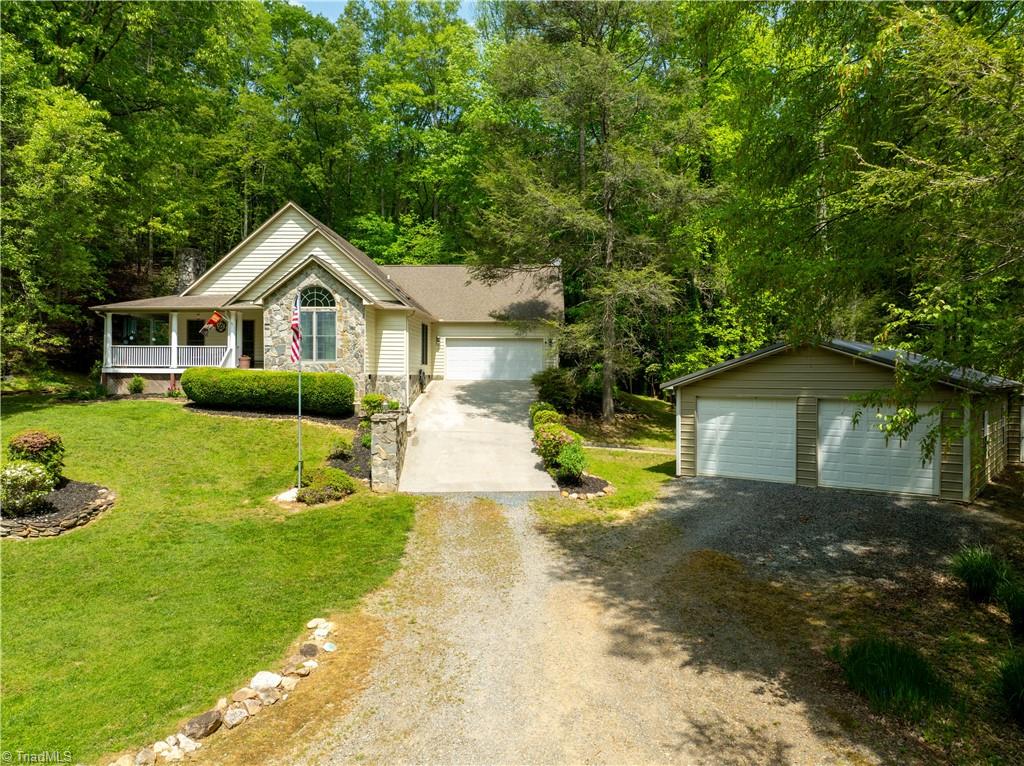 316 Twin Creeks Drive, Hays, North Carolina image 5