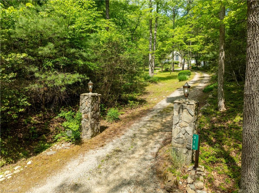 316 Twin Creeks Drive, Hays, North Carolina image 4
