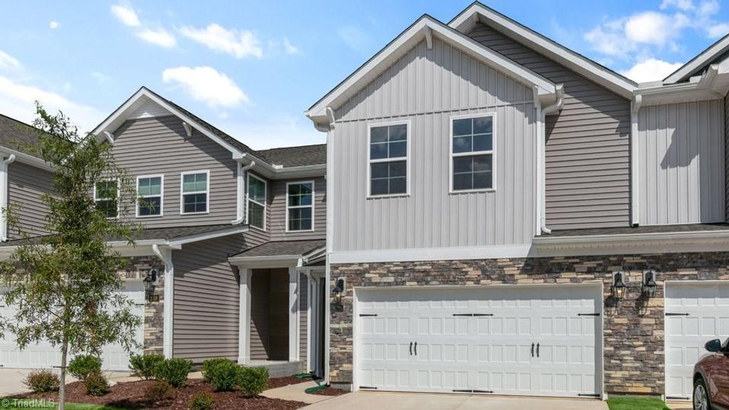 Photo of 147 Briarwood Lane, Bermuda Run, NC 27006 (MLS # 1213567)