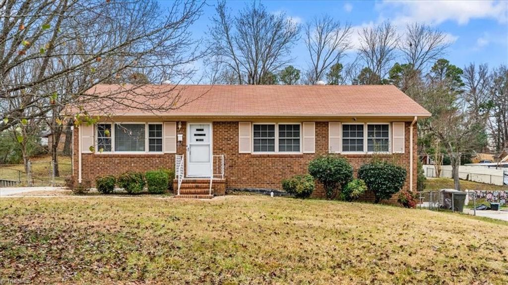 Photo of 2107 Carpenter Street, Greensboro, NC 27403 (MLS # 1203721)