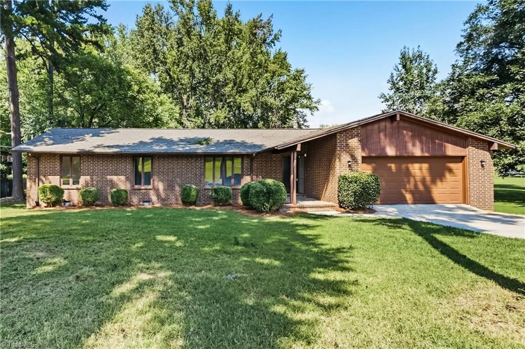 Photo of 4103 Hickory Tree Lane, Greensboro, NC 27405 (MLS # 1236490)