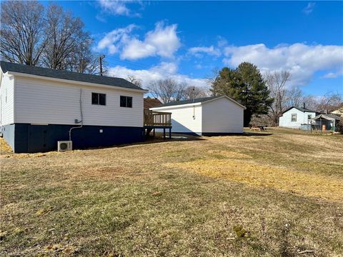 A home in Mount Airy