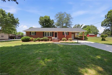 Homes For Sale - 504 Sherwood Road<br/> Rockingham County, Reidsville, NC 27320