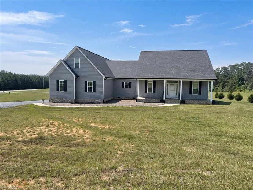 2114 Overlook Drive, photo 1 of 24