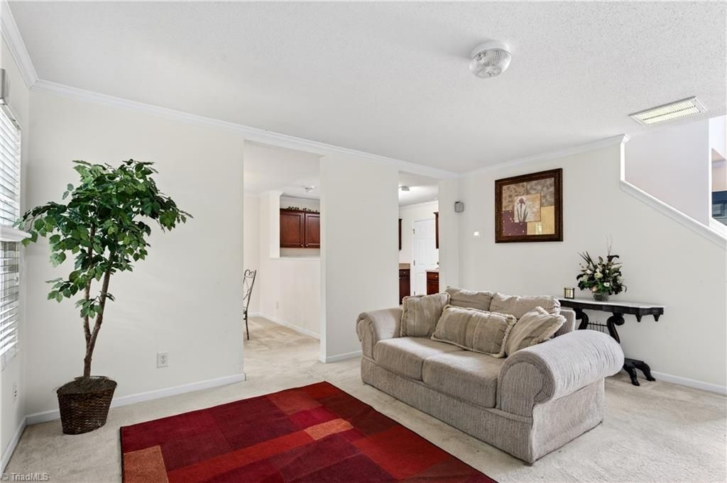 Photo of 1004 Quinlan Drive, Greensboro, NC 27406 (MLS # 1218225)