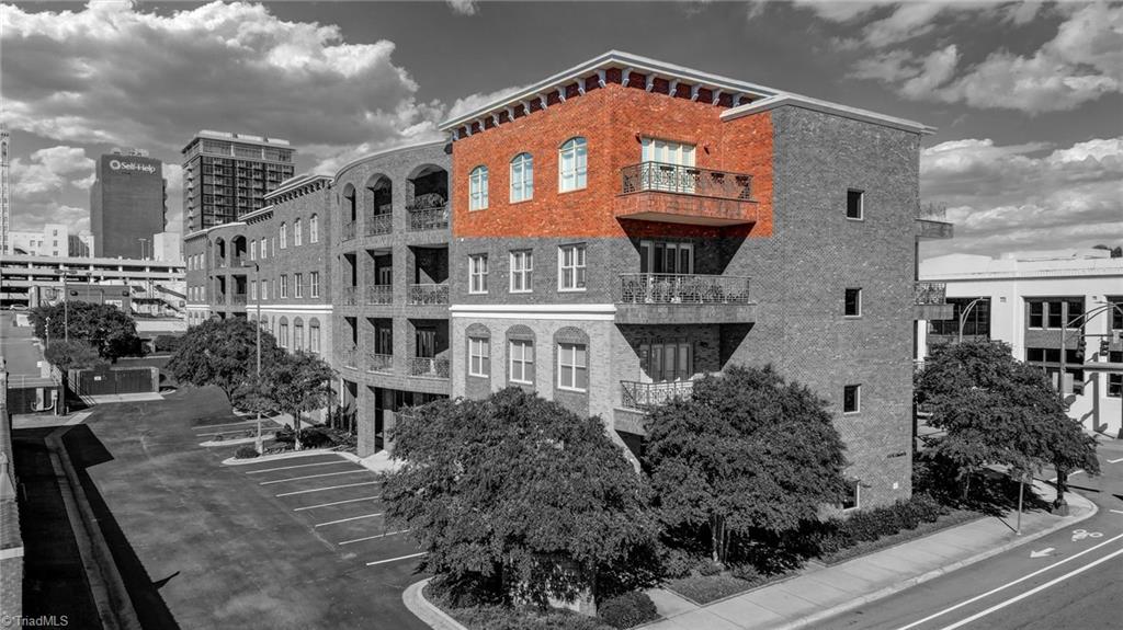 113 N Church Street 312