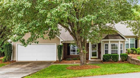 Townhouse For Sale - 8 Mansfield Circle<br/> Greensboro, NC 27455