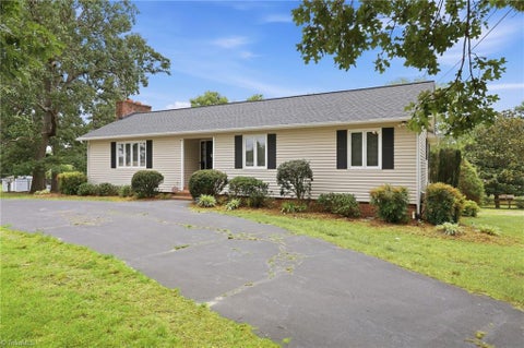 Homes For Sale - 312 Aldridge Road<br/> Archdale, NC 27263