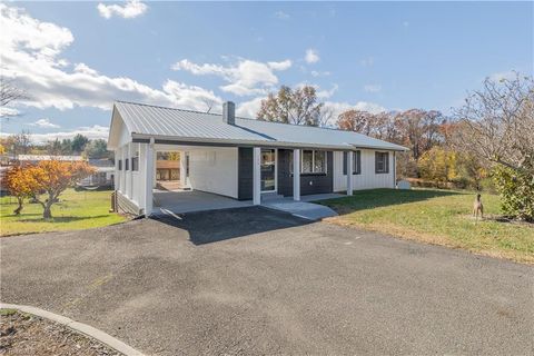 155 Calvary Drive Mount Airy NC 27030