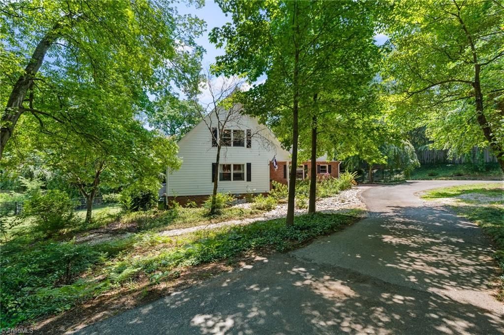Photo of 2786 Robinhood Road, Winston-Salem, NC 27106 (MLS # 1225893)